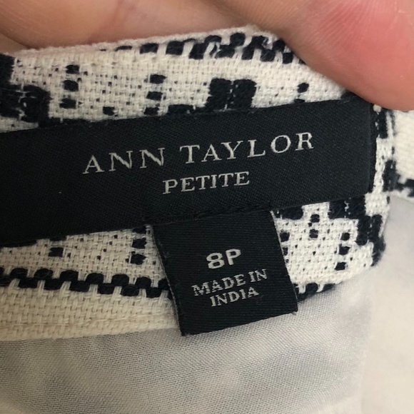 Ann Taylor Black Patterned Fully Lined Mini Skirt - Picture 5 of 6